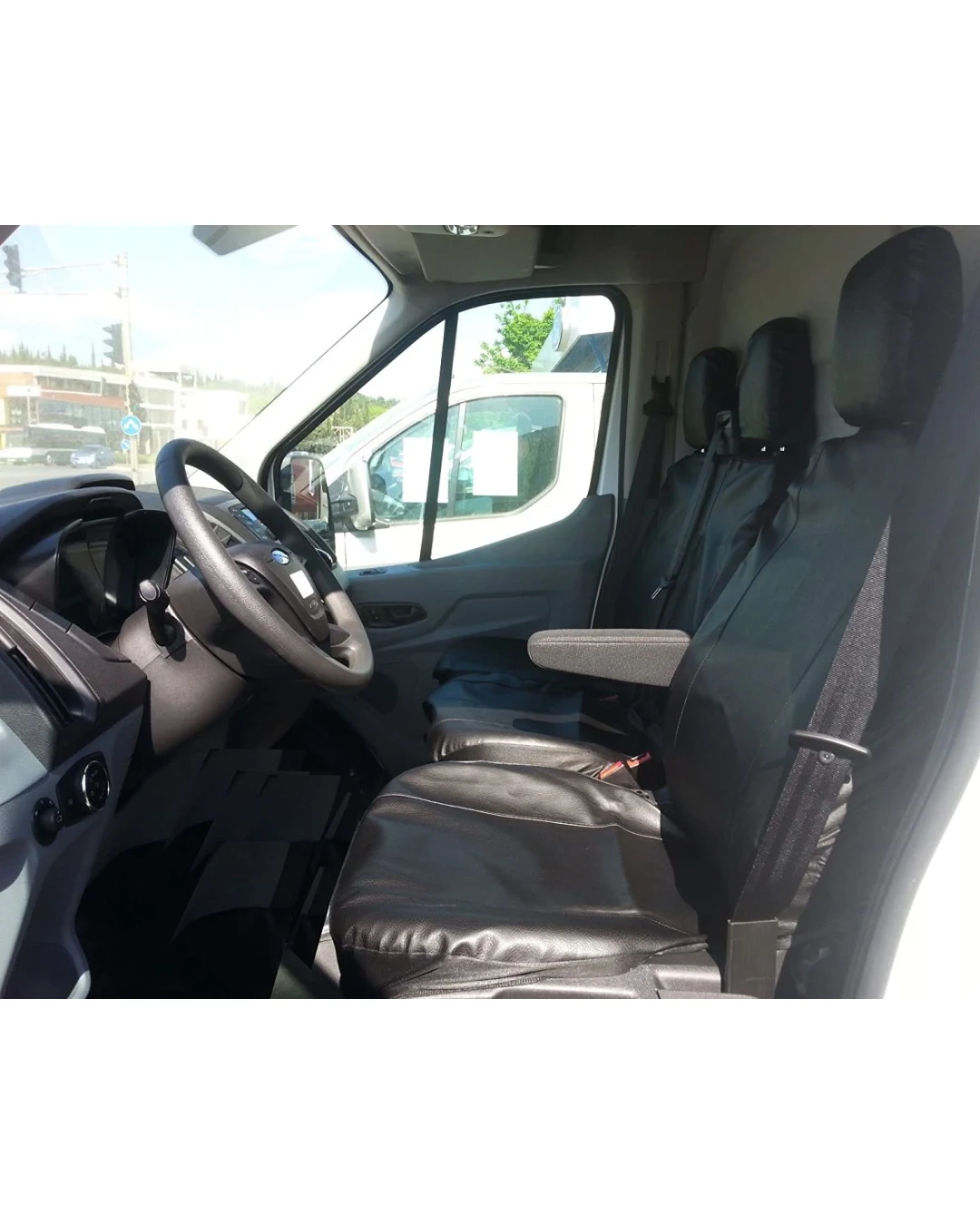 2+1 комплект калъфи / тапицерия от ЕКО кожа - специално ушити за Ford Transit 2013+ - пасват перфектно - с отвор за барчето на двойната седалка - черно