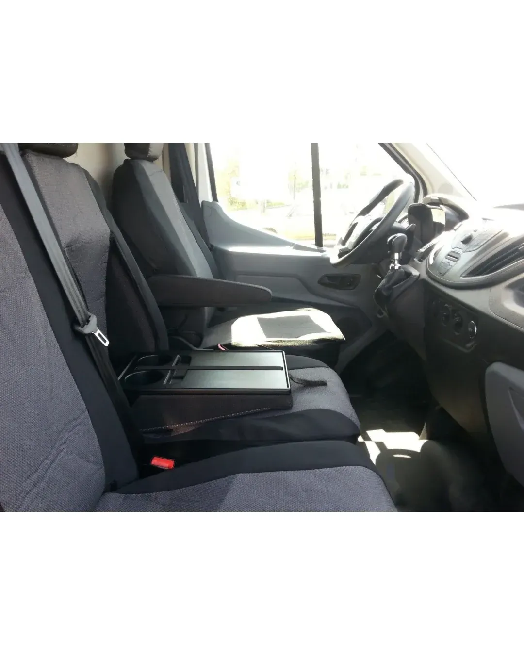 2+1 комплект калъфи / тапицерия - специално ушити за Ford Transit 2013+ - пасват перфектно - с отвор за барчето на седалка - LUXE черно-сиво
