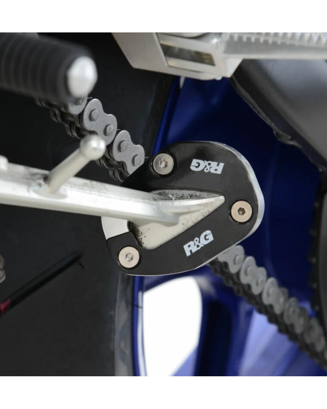 Адаптер за странична стойка R&G RACING Kickstand shoe - Yamaha YZF-R1 15-24