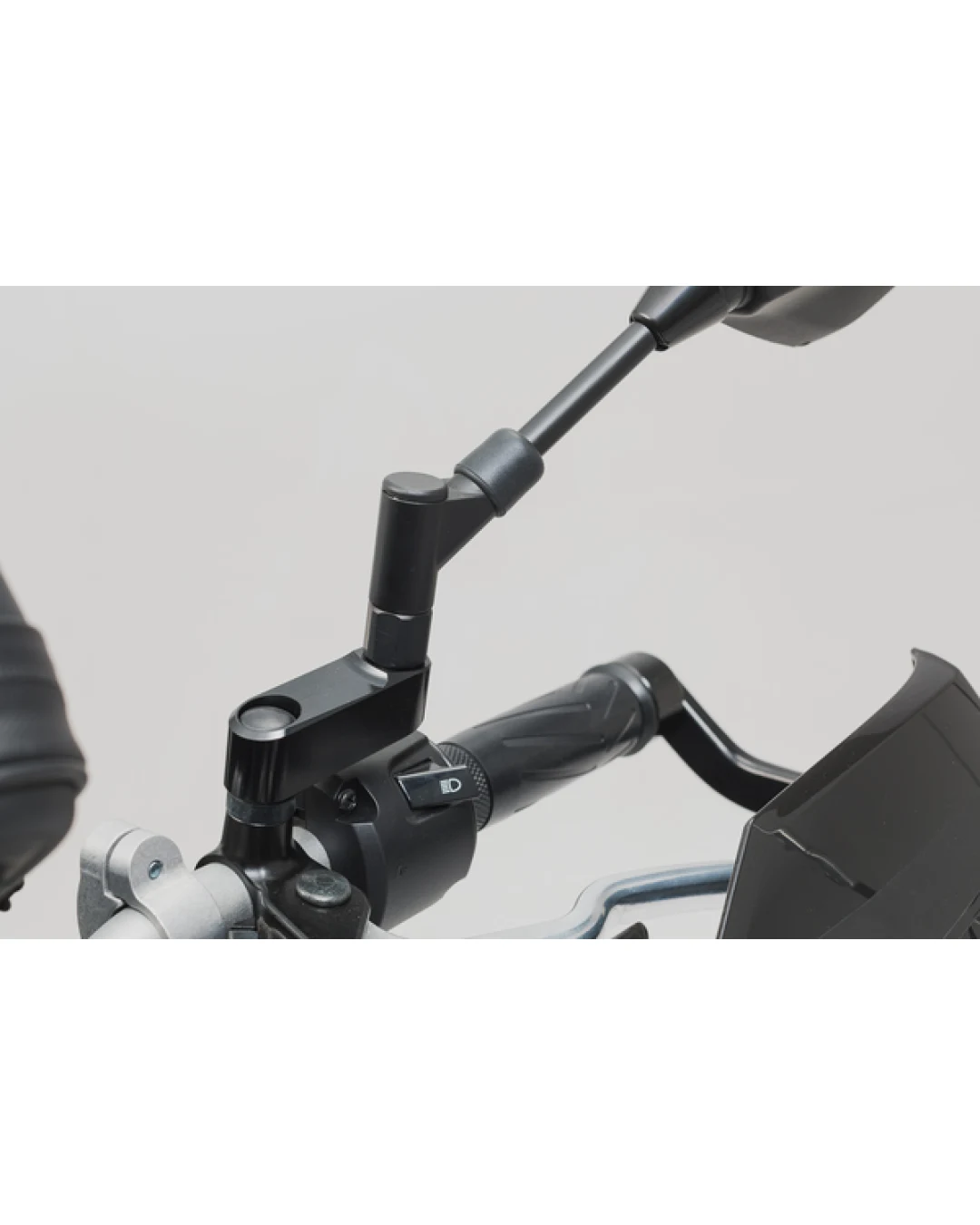 Адаптери за огледала SW-MOTECH MIRROR EXTENSION G 310 GS ABS