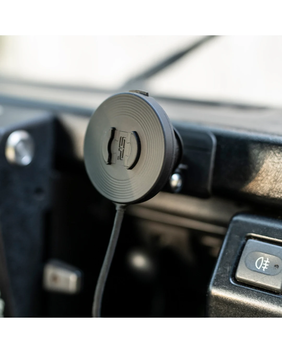 Безжично зарядно SP CONNECT Charging Module SPC+