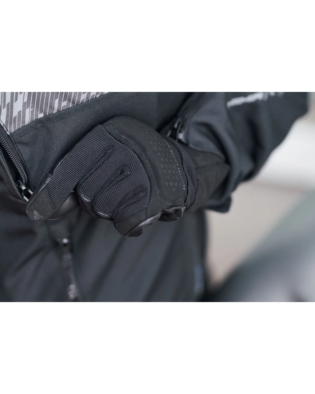 Дамски ръкавици SHIMA AIR 2.0 BLACK