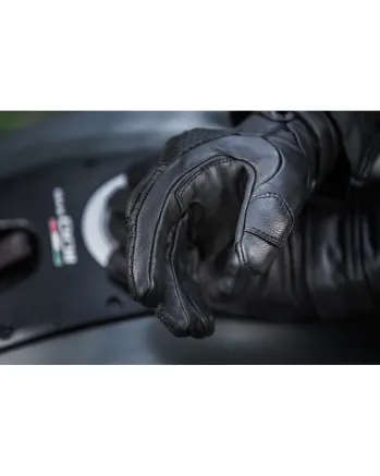 Дамски ръкавици SHIMA CALIBER BLACK