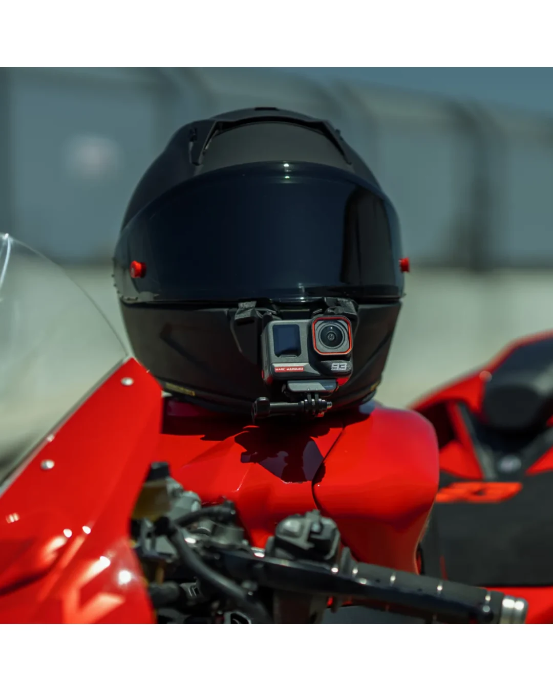 Екшън камера Insta360 ACE PRO 2 DUAL BATTERY MM93 Edition