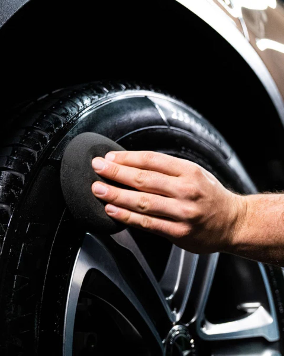 Гел за гуми Turtle Wax Wet N Black Tyre & Trim Gel 300 ml