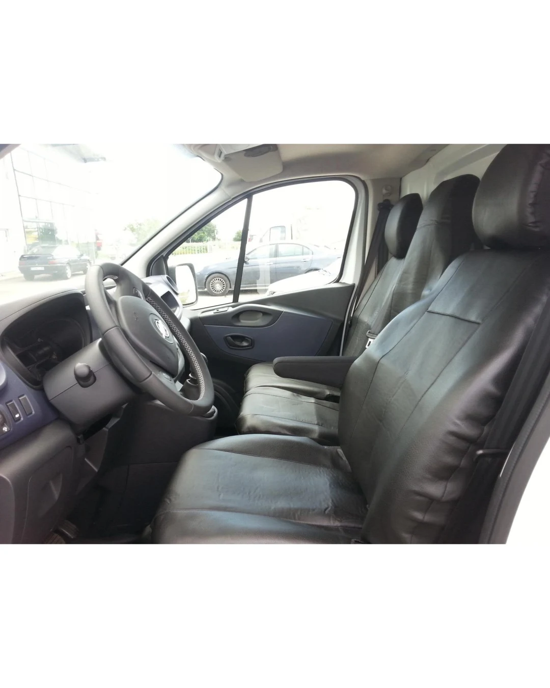 Калъфи/тапицерия за предни седалки за Opel Vivaro 2014+ / Renault Traffic, черни, еко кожа