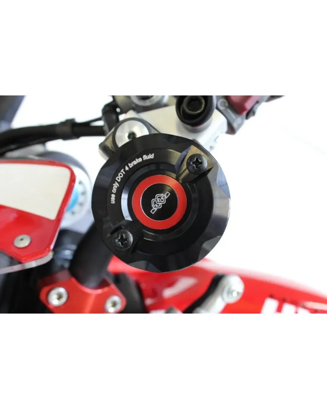 Капак спирачна течност GILLES Master Cylinder Reservoir Cover Black RS 660 ABS