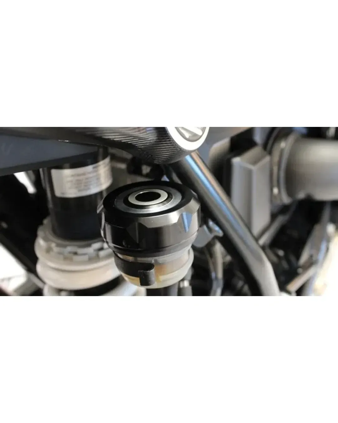 Капак спирачна течност GILLES MC COVER BK K 1200 GT ABS
