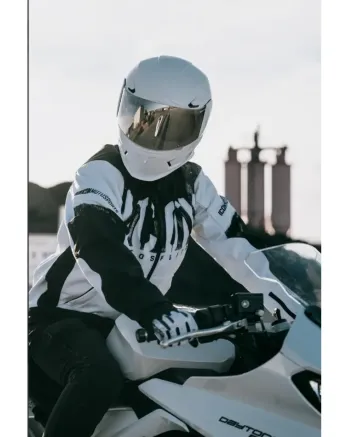 Каска ICON Airframe Pro™ WHITE GLOSS