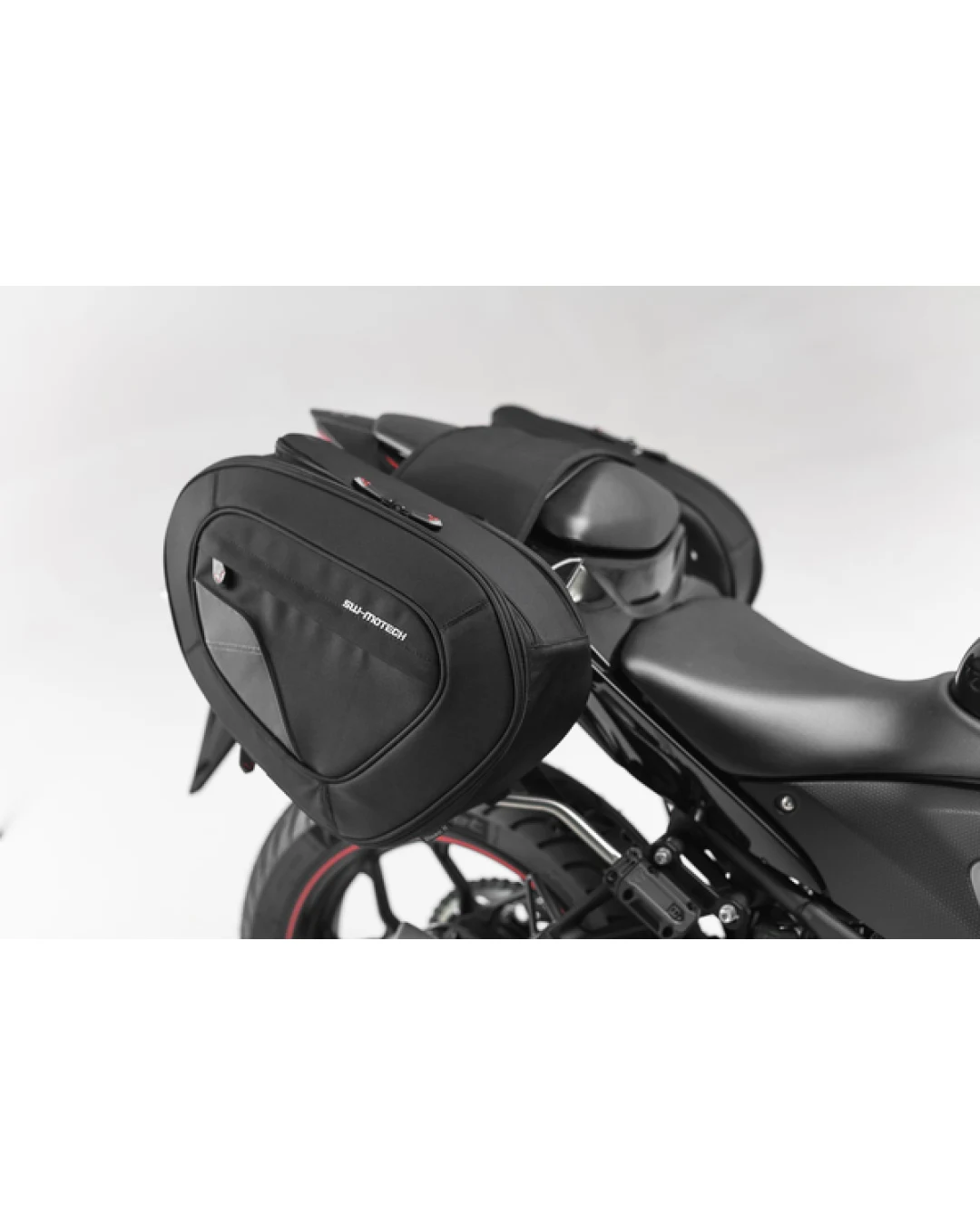 Комплект чанти за седалка SW-MOTECH BLAZE H SADDLEBAG SET YZF-R3