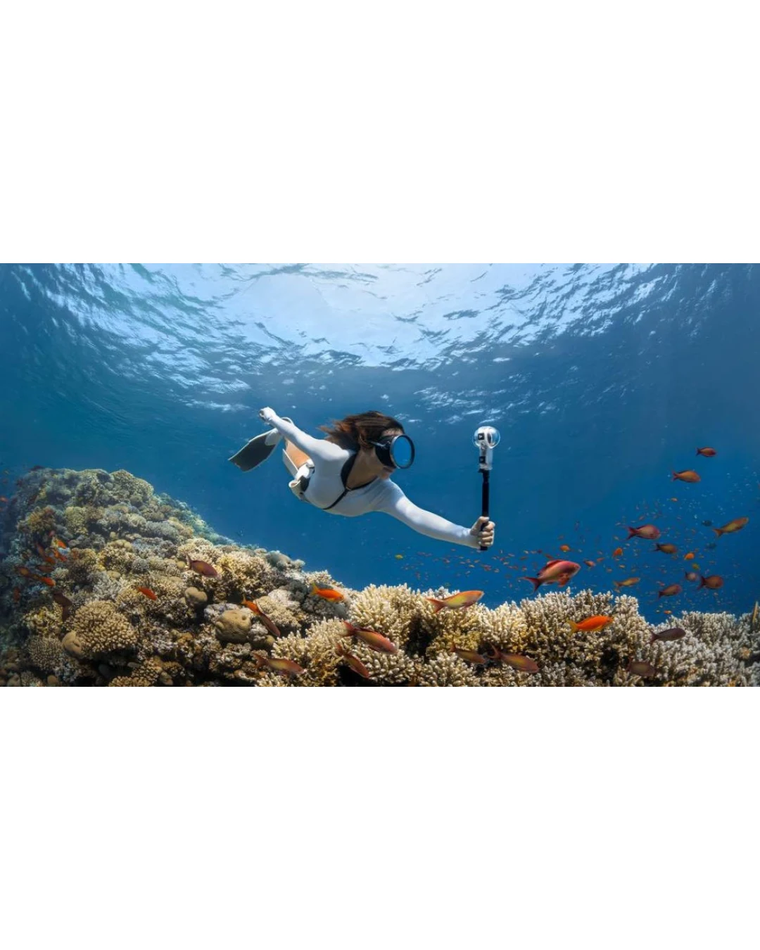 Комплект екшън камера Insta360 X5 360° Essentials Bundle