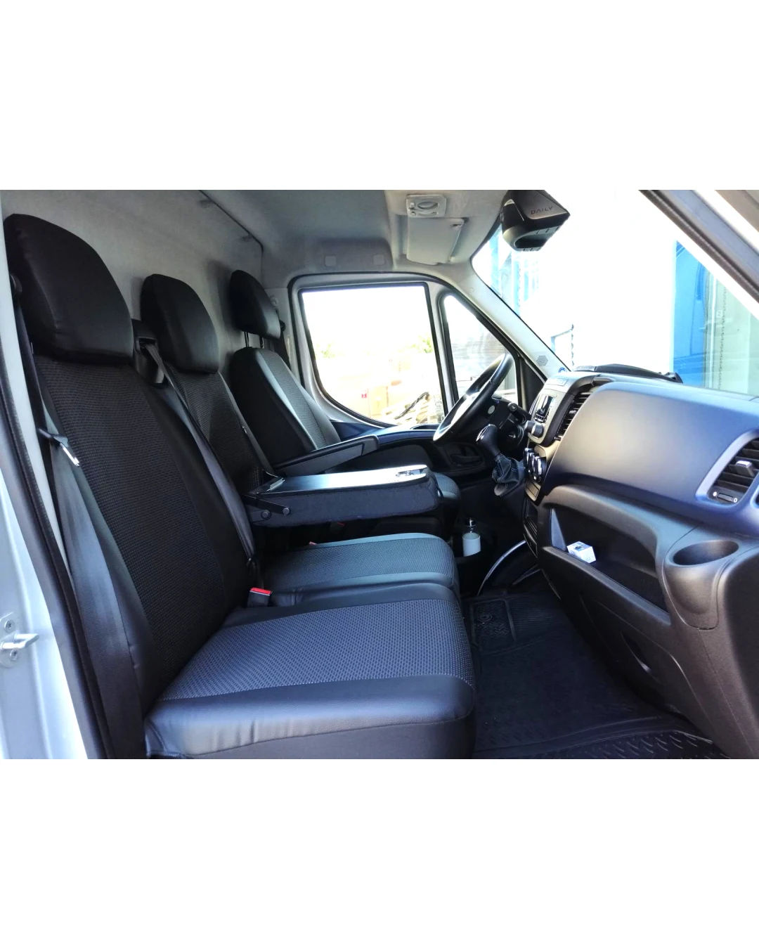 Комплект Калъфи За Седалки, Тапицерия, 2+1 Места, За Ивеко Iveco Дейли Daily 2016+, Кожа и Текстил