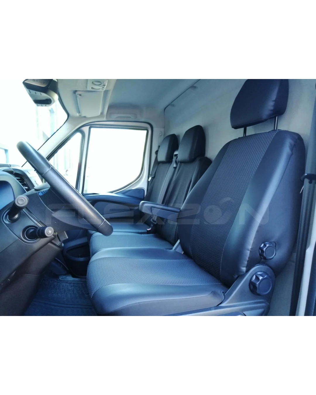 Комплект Калъфи За Седалки, Тапицерия, 2+1 Места, За Ивеко Iveco Дейли Daily 2016+, Кожа и Текстил