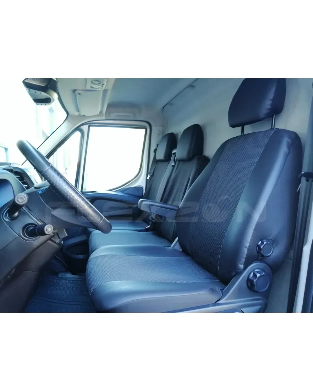 Комплект Калъфи За Седалки, Тапицерия, 2+1 Места, За Ивеко Iveco Дейли Daily 2016+, Кожа и Текстил