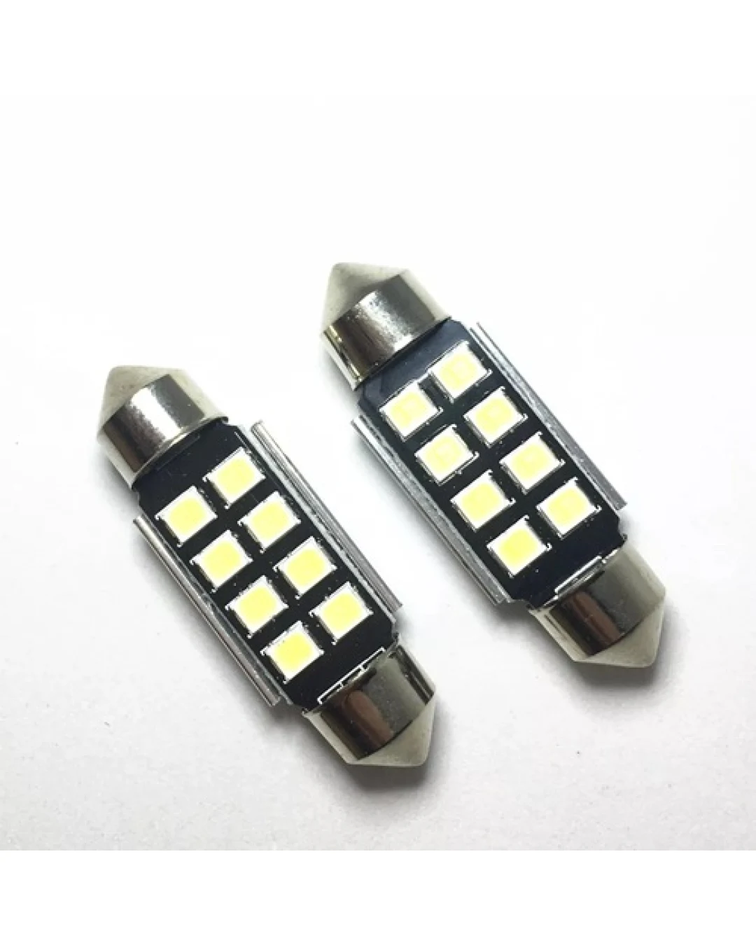 Комплект от 2 броя LED Лед Диодни Крушки 8 SMD 31мм 12V Бяла Светлина в блистер