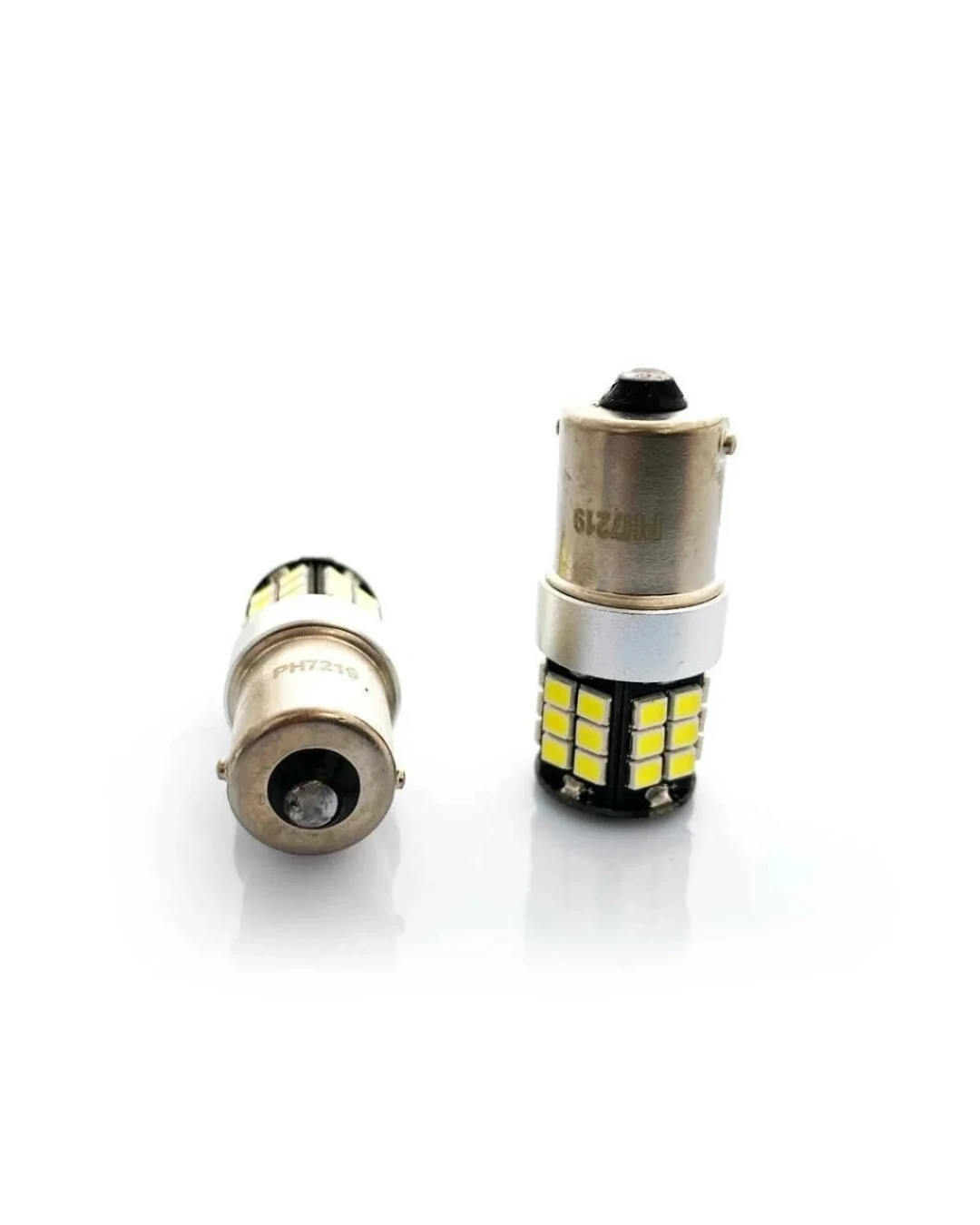 Комплект от 2 броя LED ЛЕД Крушки 36 SMD BA15S (P21W) 12V - 24V Бяла Светлина Бели 6000К Photon
