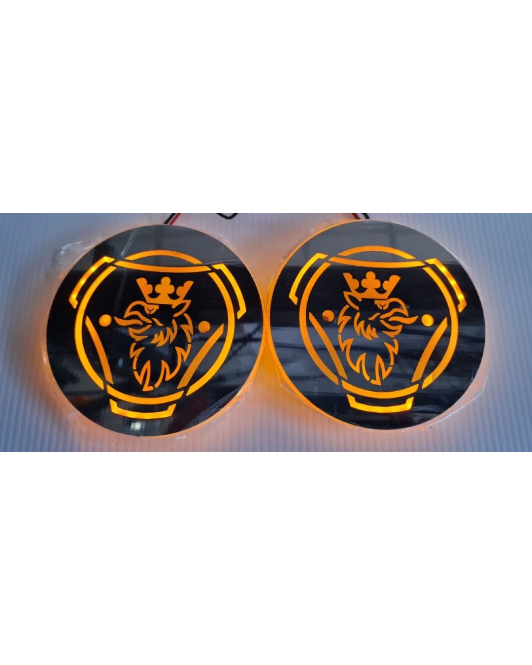 Комплект от 2бр Светодиодни LED Лед Габарити Обеци 24V оранжево-червено SCA