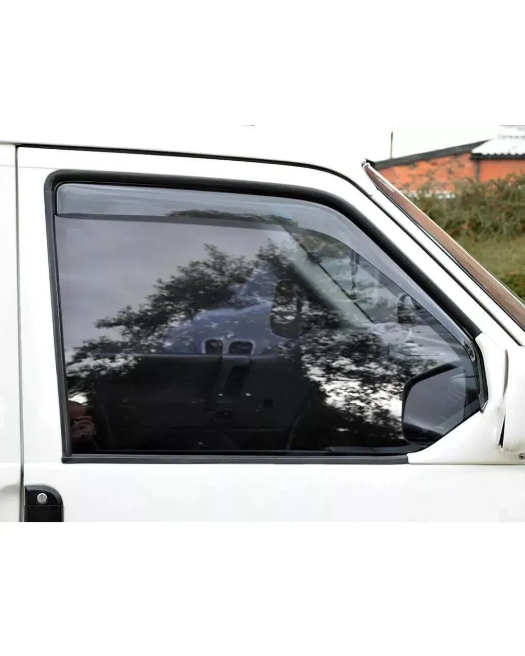 Комплект от 2бр. ветробрани за VW TRANSPORTER T4 1990 - 2003