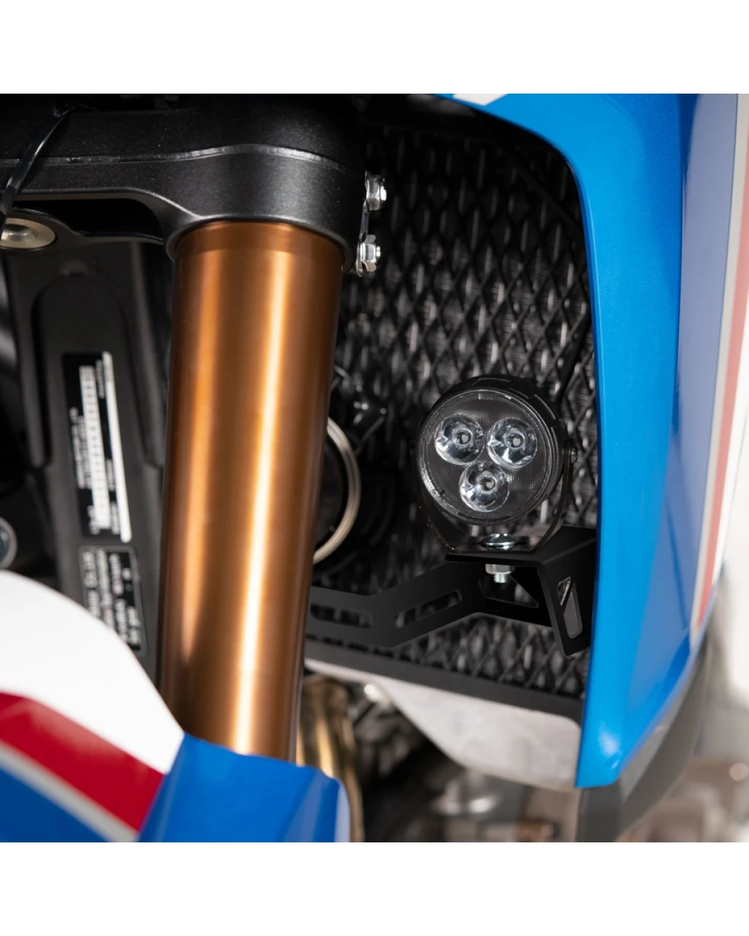 Комплект скоби за допълнителна светлина BARRACUDA Honda Africa Twin (2016-2019)