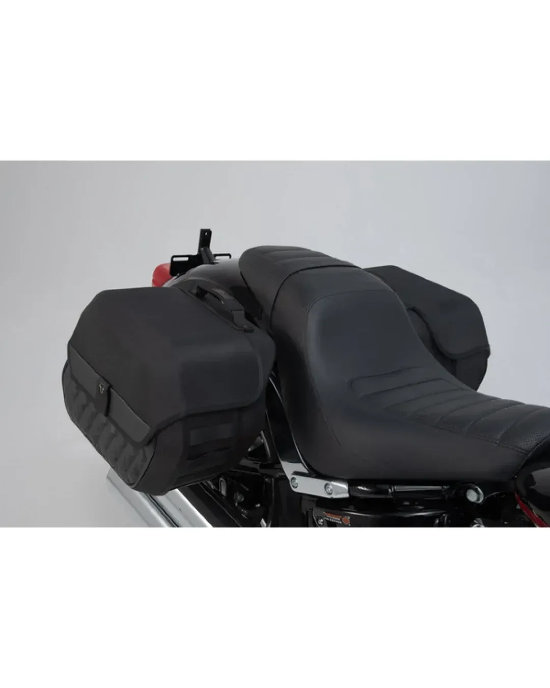 Комплект странични чанти SW-MOTECH LH SIDE BAG SYS LEGEND FXLR 1750 ABS 22