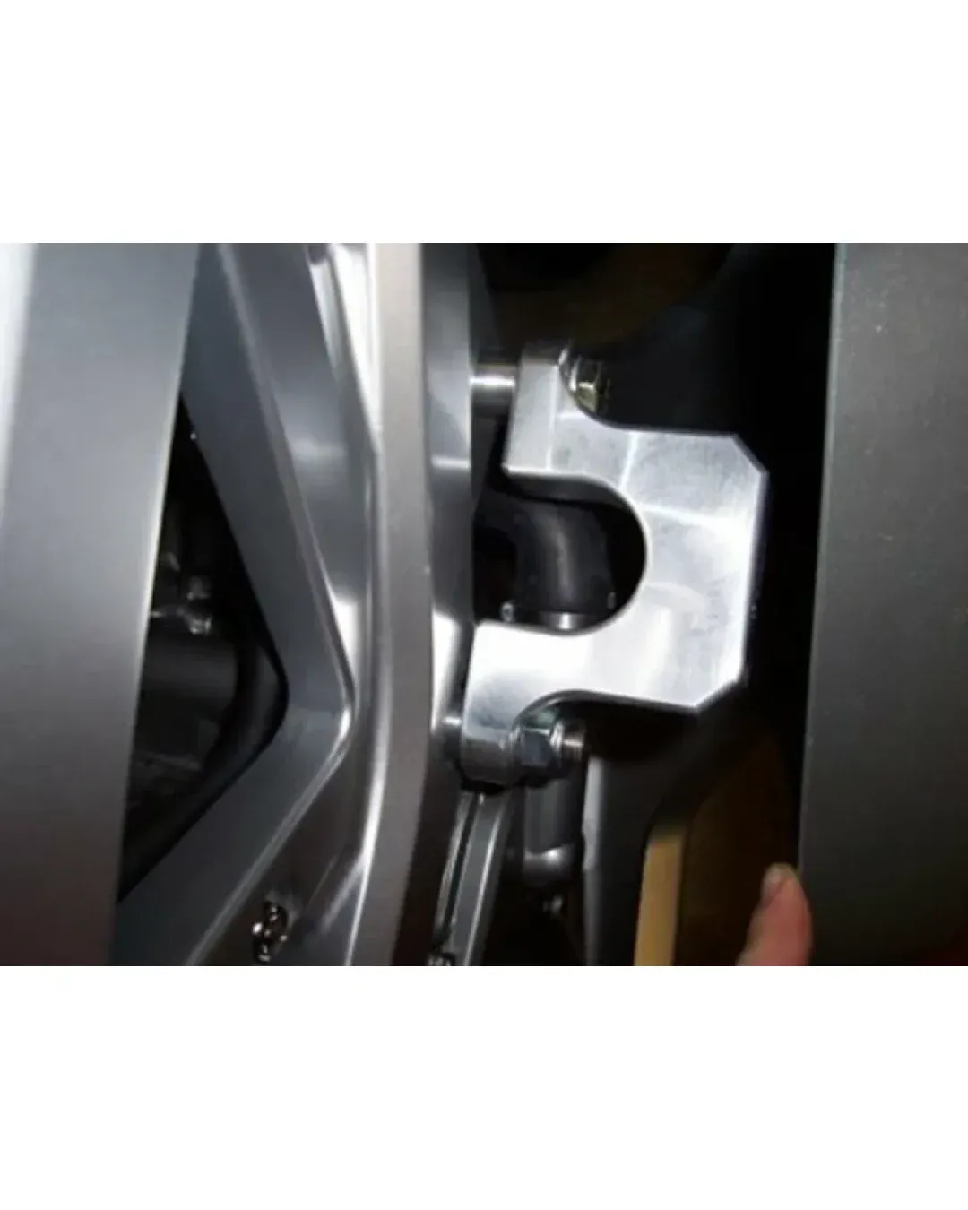 Краш тапи R&G RACING Classic Crash Protectors (swingarm pivot mount) Black Suzuki SV650 Full Faired 03-12