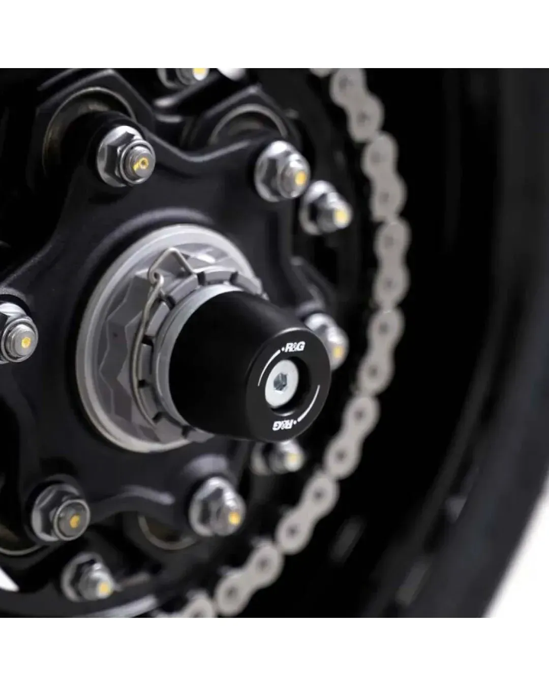 Краш тапи за ост R&G RACING Swingarm Protection Triumph Speed Triple 1200 RS 21-26 / RR 22-25