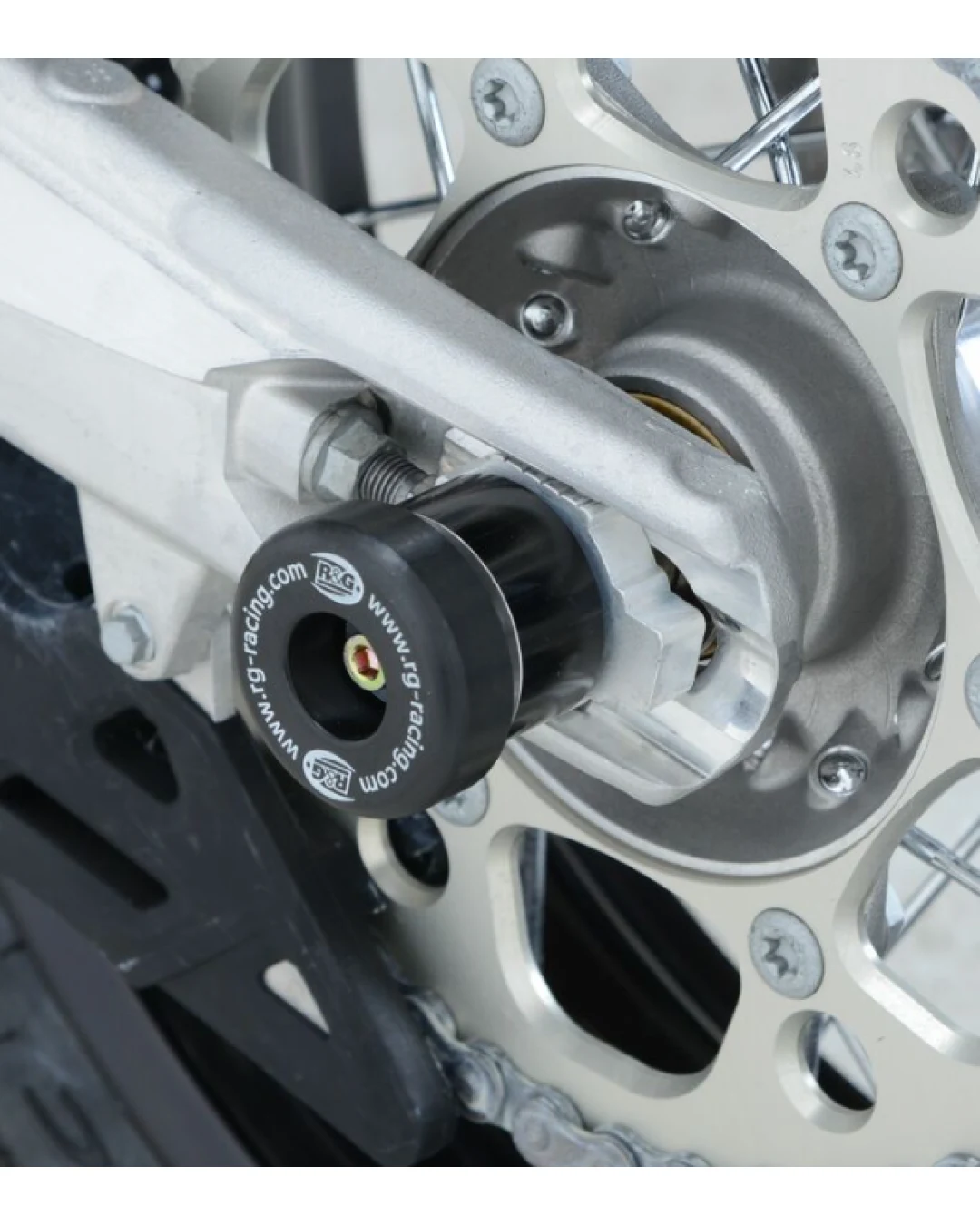 Краш тапи за ост R&G RACING Swingarm Protectors Black Moto Morini Corsaro 1200 05-10 / Husqvarna FS 450 15-18