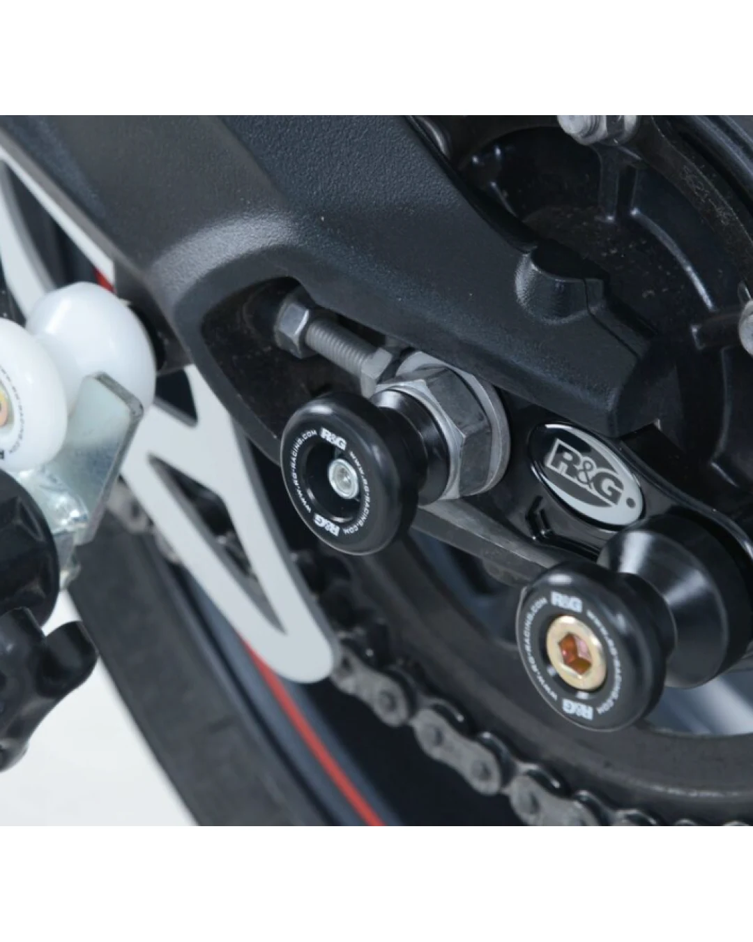 Краш тапи за ост R&G RACING Swingarm Protectors Black Triumph Daytona/SpeedTriple 765