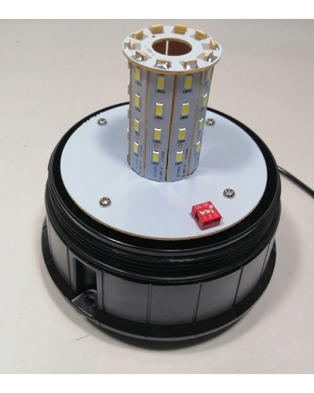 LED Лед 12V 24V Сигнална Аварийна Лампа Маяк Буркан С Магнит И Вакуум