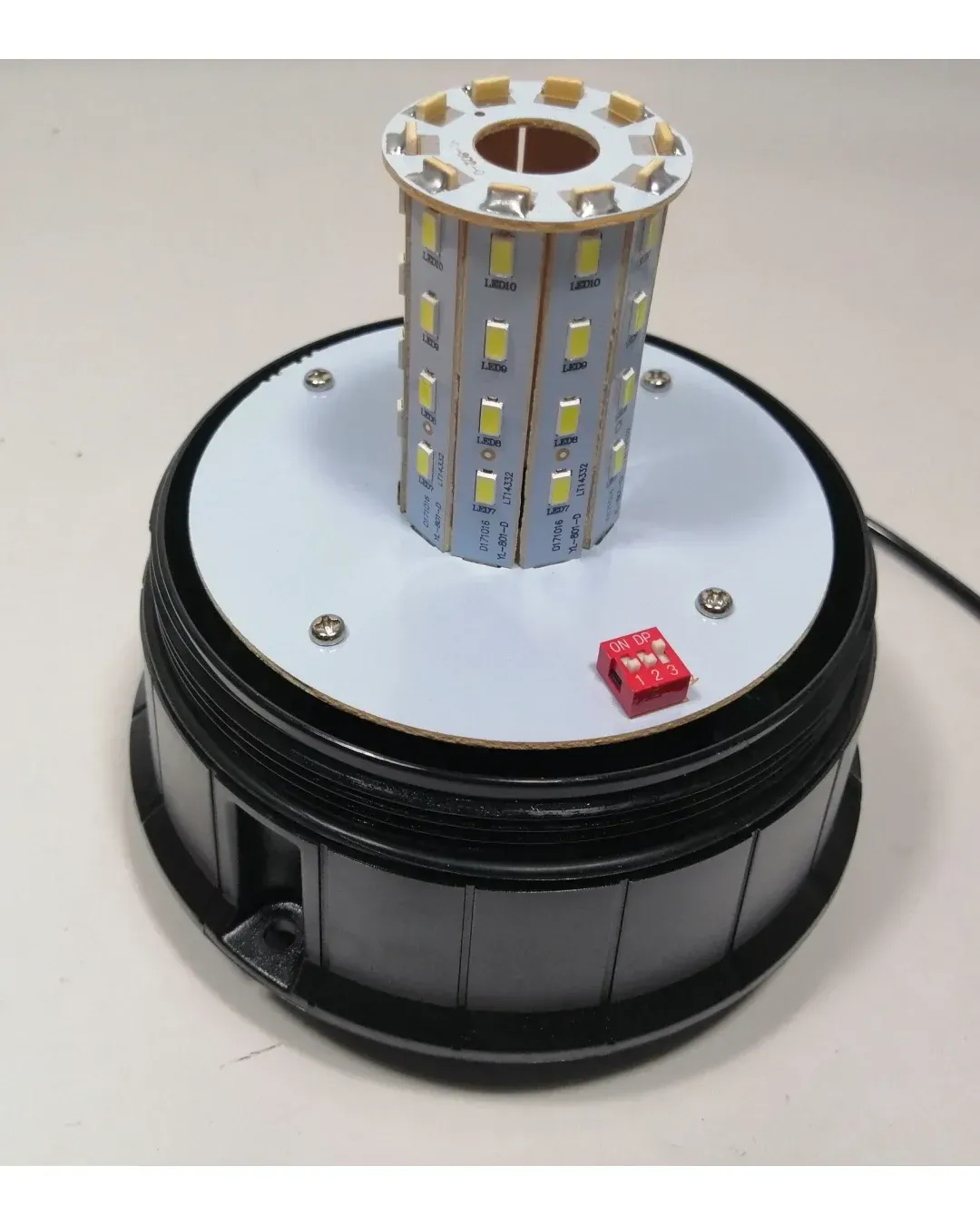 LED Лед 12V 24V Сигнална Аварийна Лампа Маяк Буркан С Магнит И Вакуум