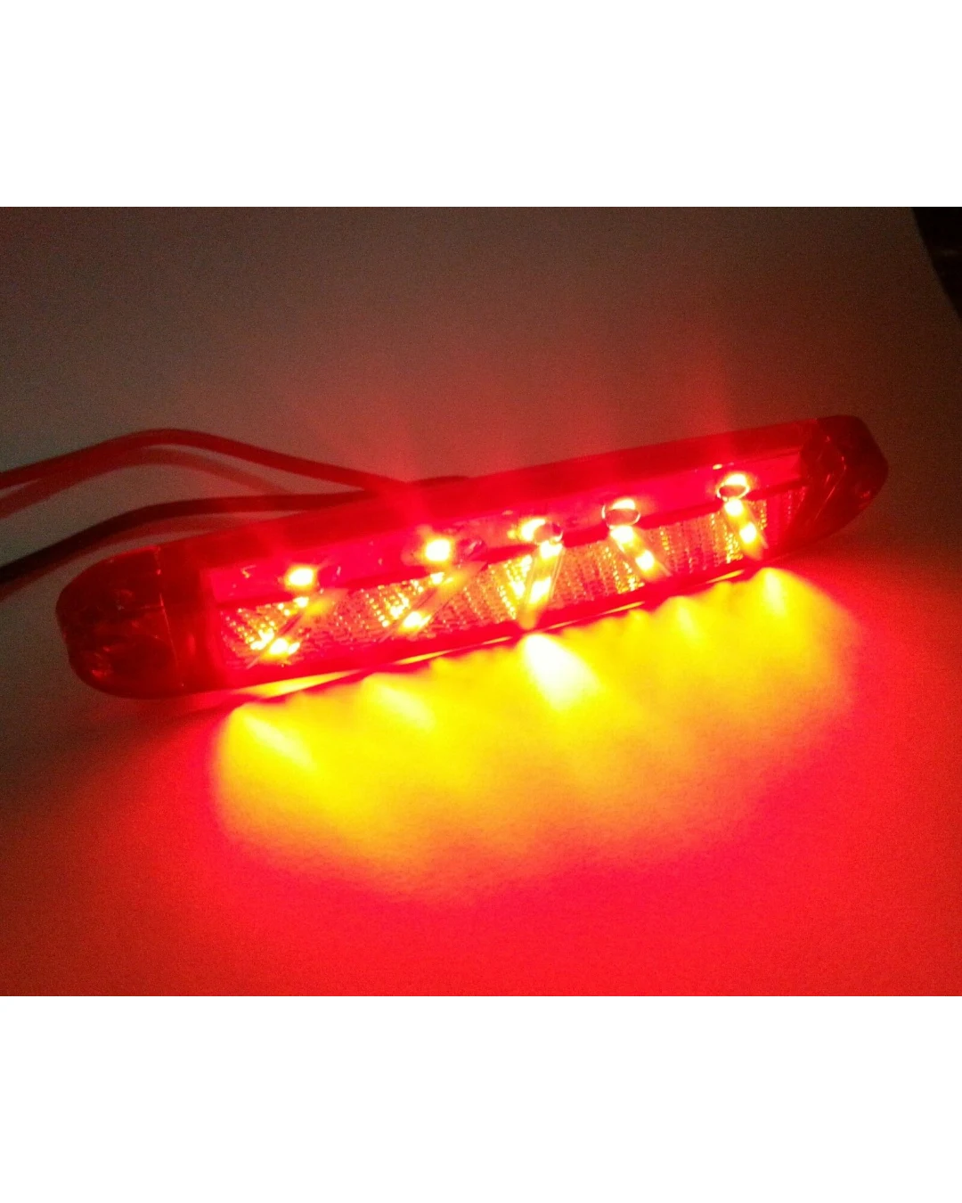 ЛЕД LED Червен Диоден Маркер Габарит Токос с 15 светодиода за камион ремарке бус ван каравана платформа 12V-24V