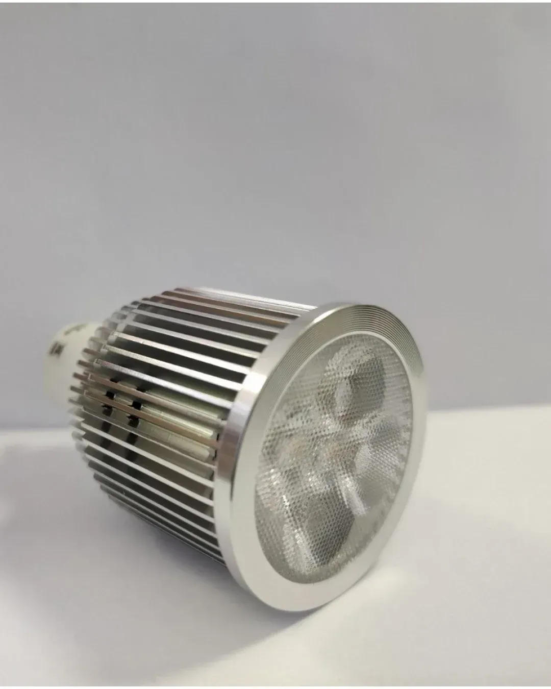 LED ЛЕД Диодна Крушка Тип Луничка HY-GU10-5S5A Топло Бяла Светлина 3000-3500K 12V
