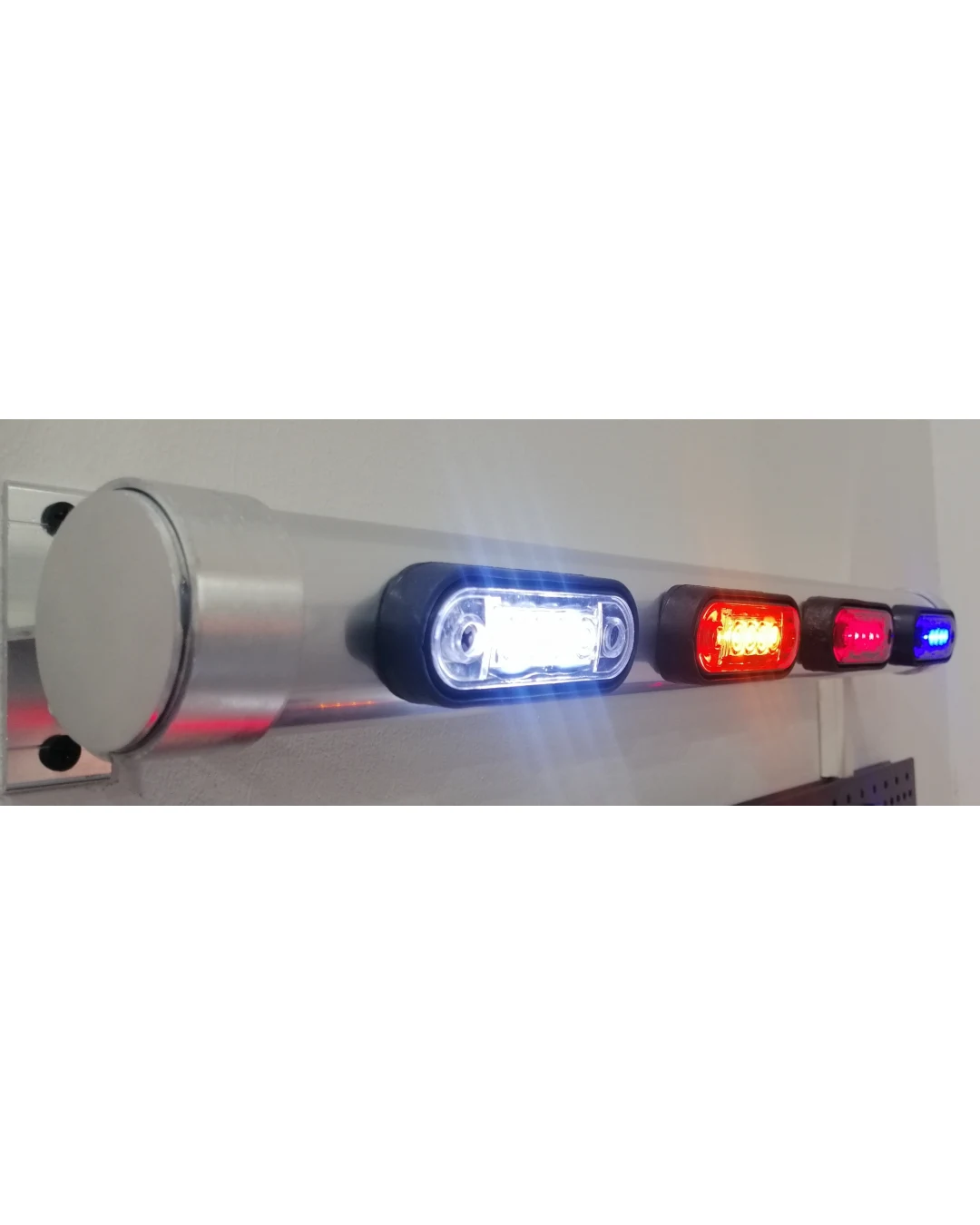 LED Маркер, Диоден Габарит, Токос, Оранжев, 12V-24V, Светлина За Камион, Бус, Ван, Ремарке, Каравана, Извит Гръб за Директен Монтаж на Ролбар, Булбар MAR891