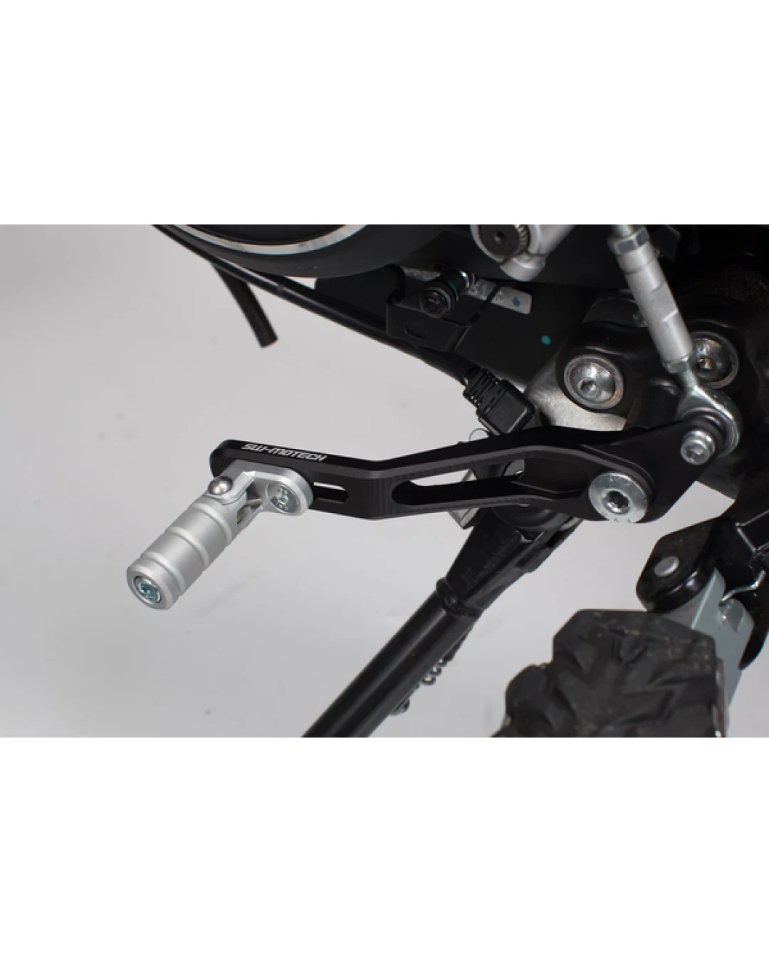 Лост за скорости SW-MOTECH GEAR LEVER SCRAMBLER 803 ABS