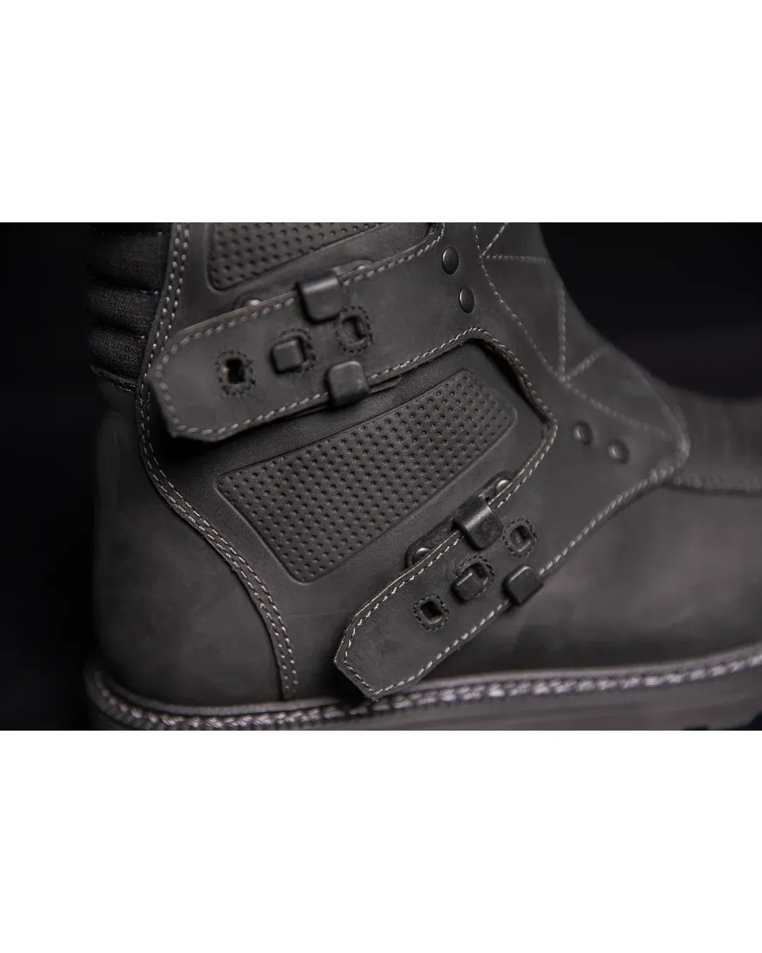 Мото ботуши ICON ELSINORE2 - BLACK
