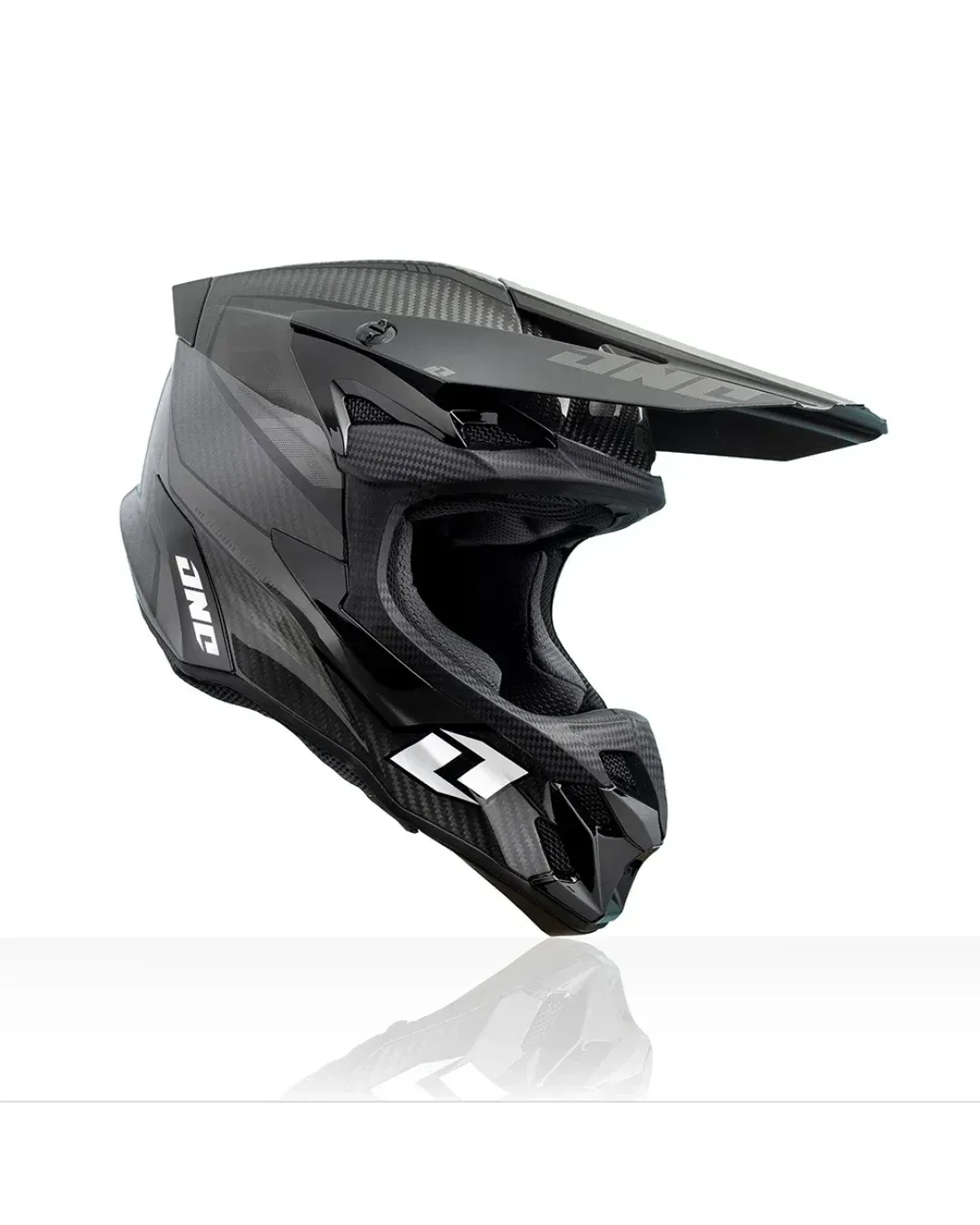 Мотокрос каска ONE INDUSTRIES X-197 CARBON BLACK ONYX