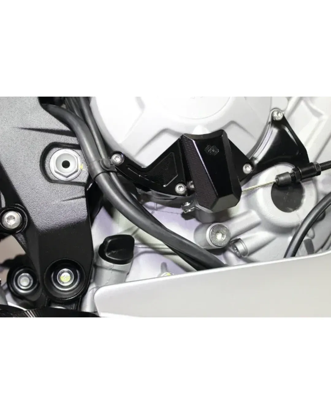 Протектор двигател GILLES ENGINE PROTECTOR RIGHT GSX-R 1000