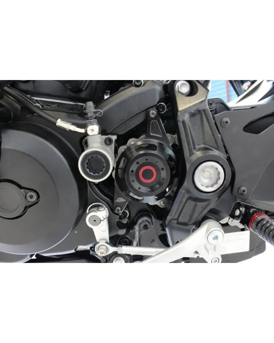 Протектор за преден пиньон GILLES SPROCKET COVER SC MONSTER 1200 ABS