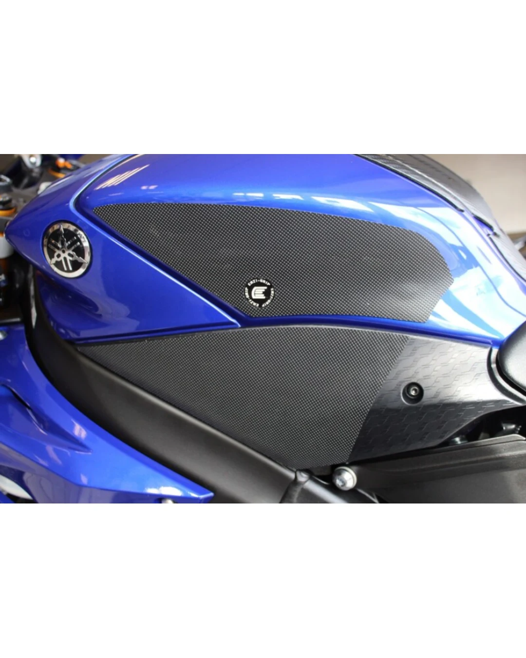 Протектор за резервоар R&G RACING Eazi-Grip Pro Tank Traction Pads Set - Black Yamaha R6 17-21