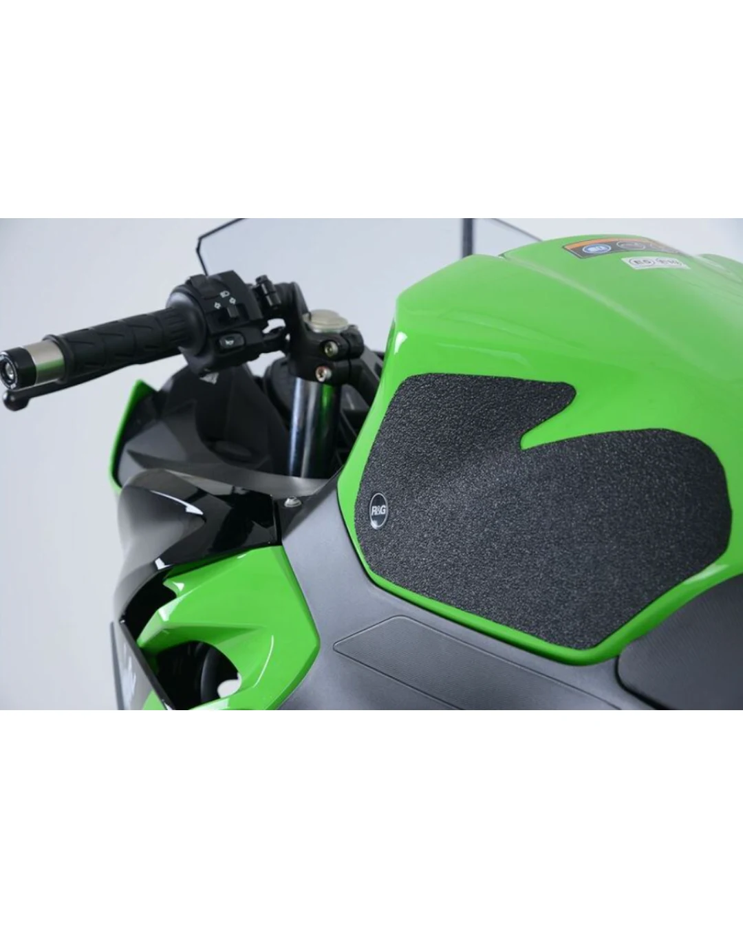 Протектор за резервоар R&G RACING Tank Traction Pad 2 Pieces Black Kawasaki Ninja 400