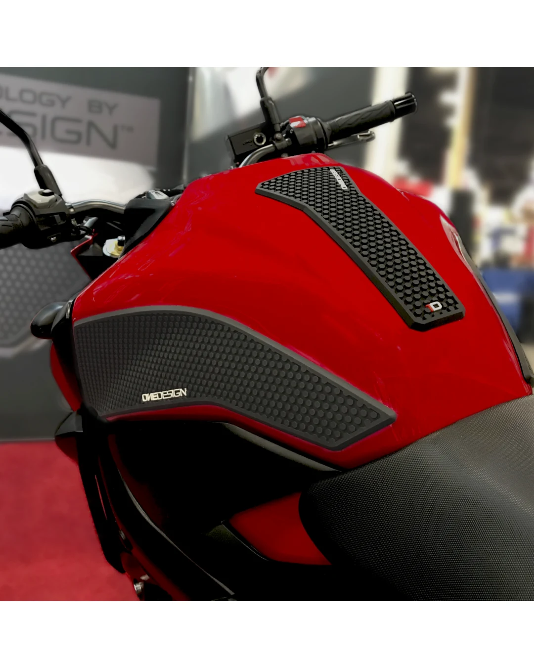 Протектор за резервоар  SUZUKI HDR255/PR3522