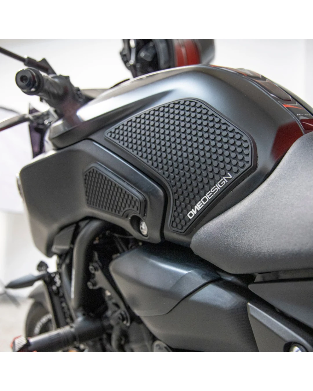 Протектор за резервоар YAMAHA MT-07 2018-2020г. BLACK