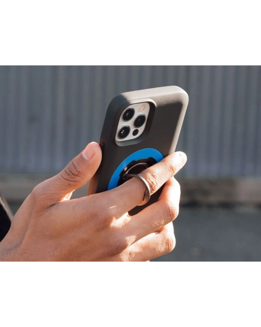 QUAD LOCK Phone Ring /Stand Version 2