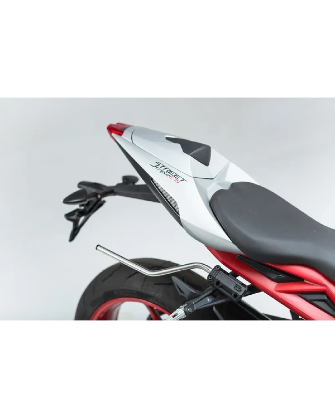 Разделител за чанти SW-MOTECH PANNIER SPACER BLAZE DAYTONA 675