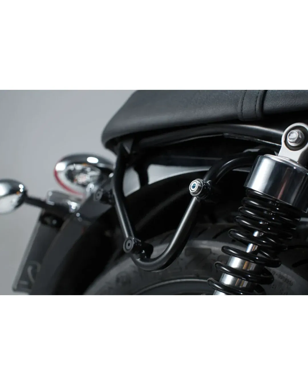 Стойка за куфар SW-MOTECH SIDE CARRIER SLC L BONNEVILLE 865