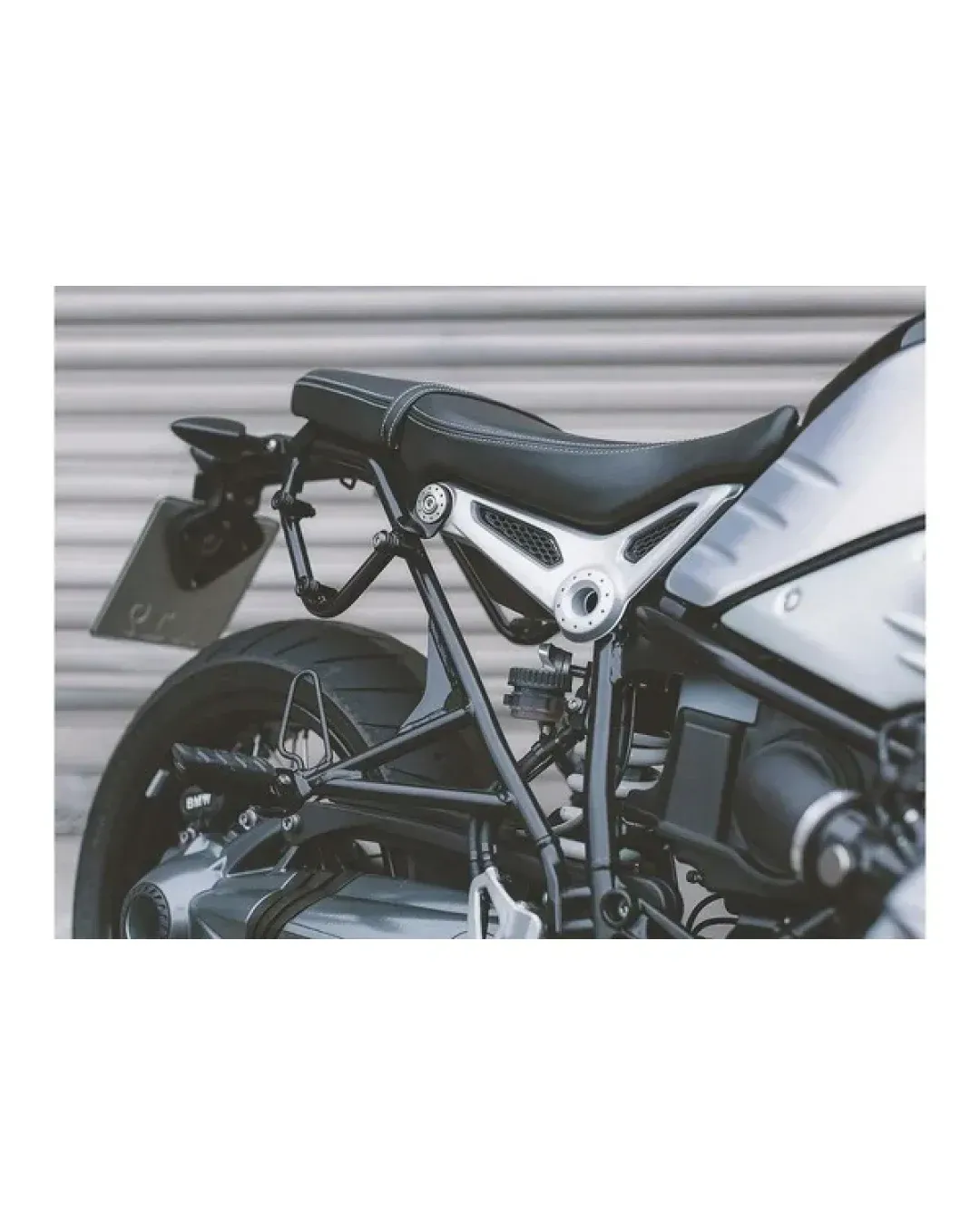 Стойка за куфар SW-MOTECH SIDE CARRIER SLC R R NINE T ABS 23\