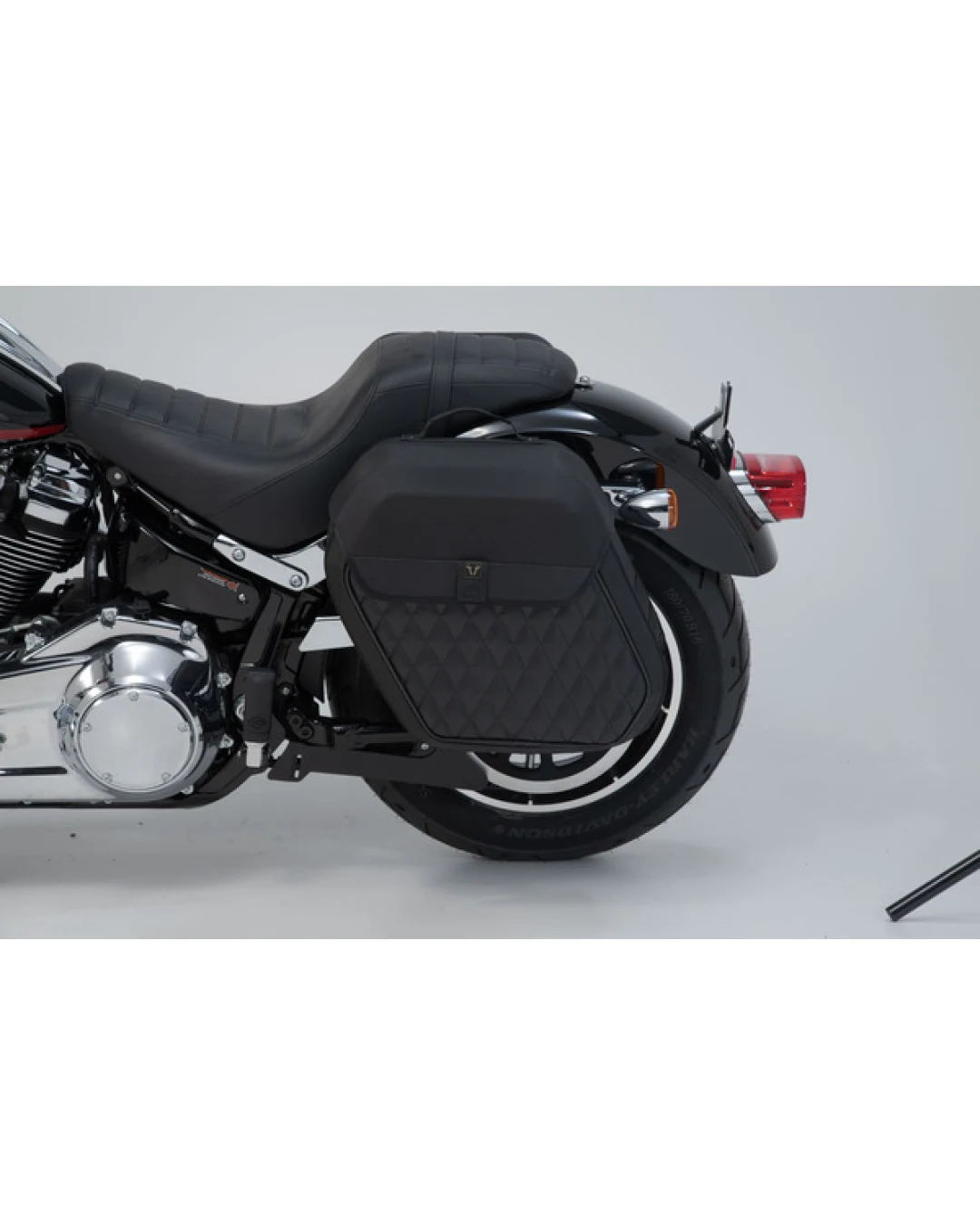 Стойка за куфар SW-MOTECH SLH SIDE CARRIER L FXLR 1750 ABS