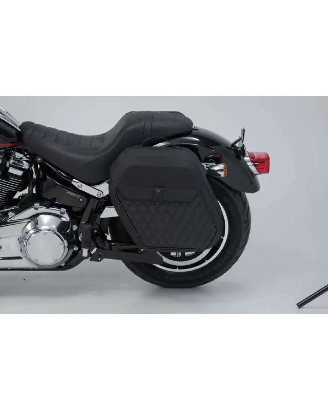 Стойка за куфар SW-MOTECH SLH SIDE CARRIER L FXLR 1750 ABS