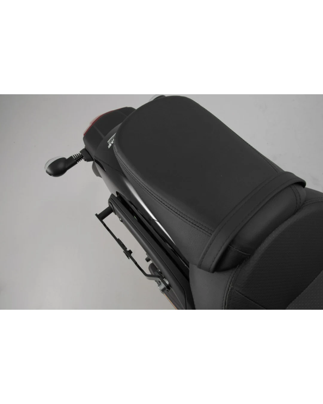Стойка за куфар SW-MOTECH SLH SIDE CARRIER R EN 650 22