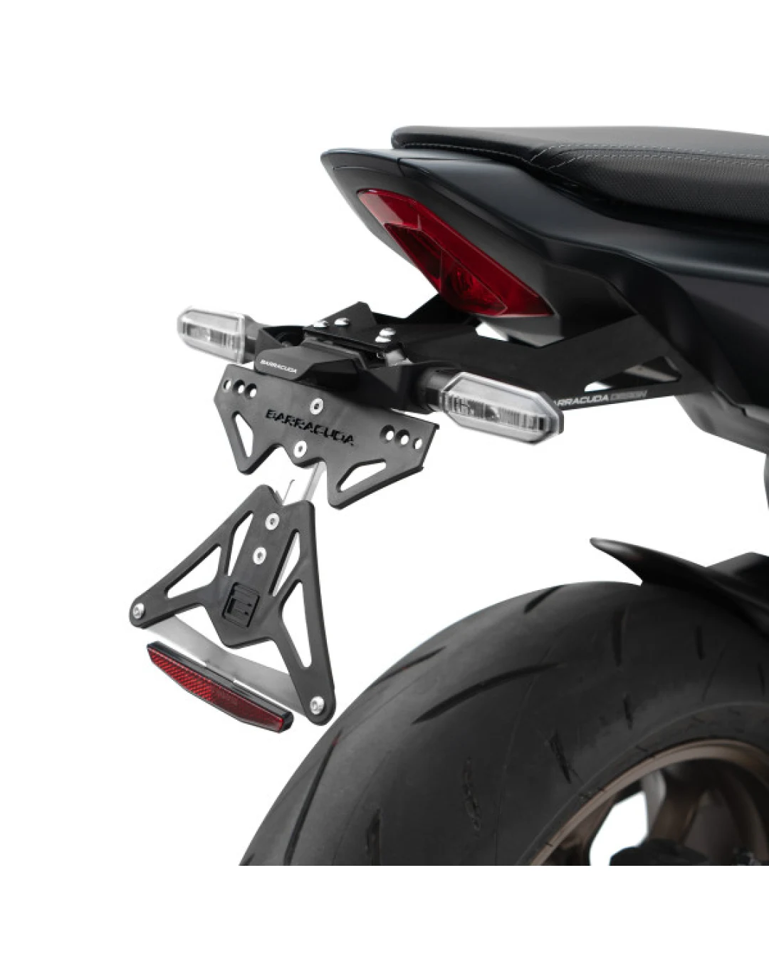 СТОЙКА ЗА НОМЕР BARRACUDA - ЗА ОРИГИНАЛНИ МИГАЧИ HONDA CB 650 R 2024